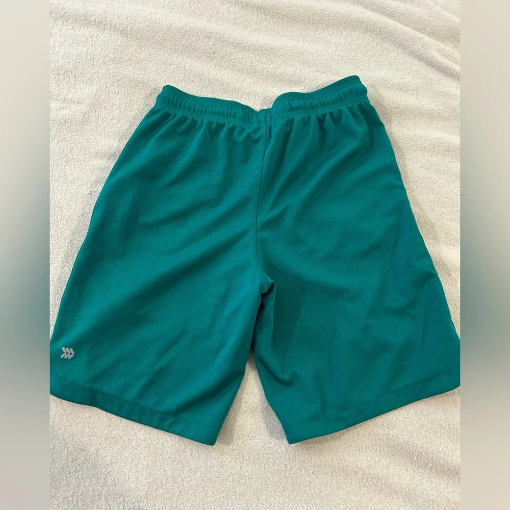 All In Motion Boys Athletic Shorts Size L 12/14 Green Mesh Basketball